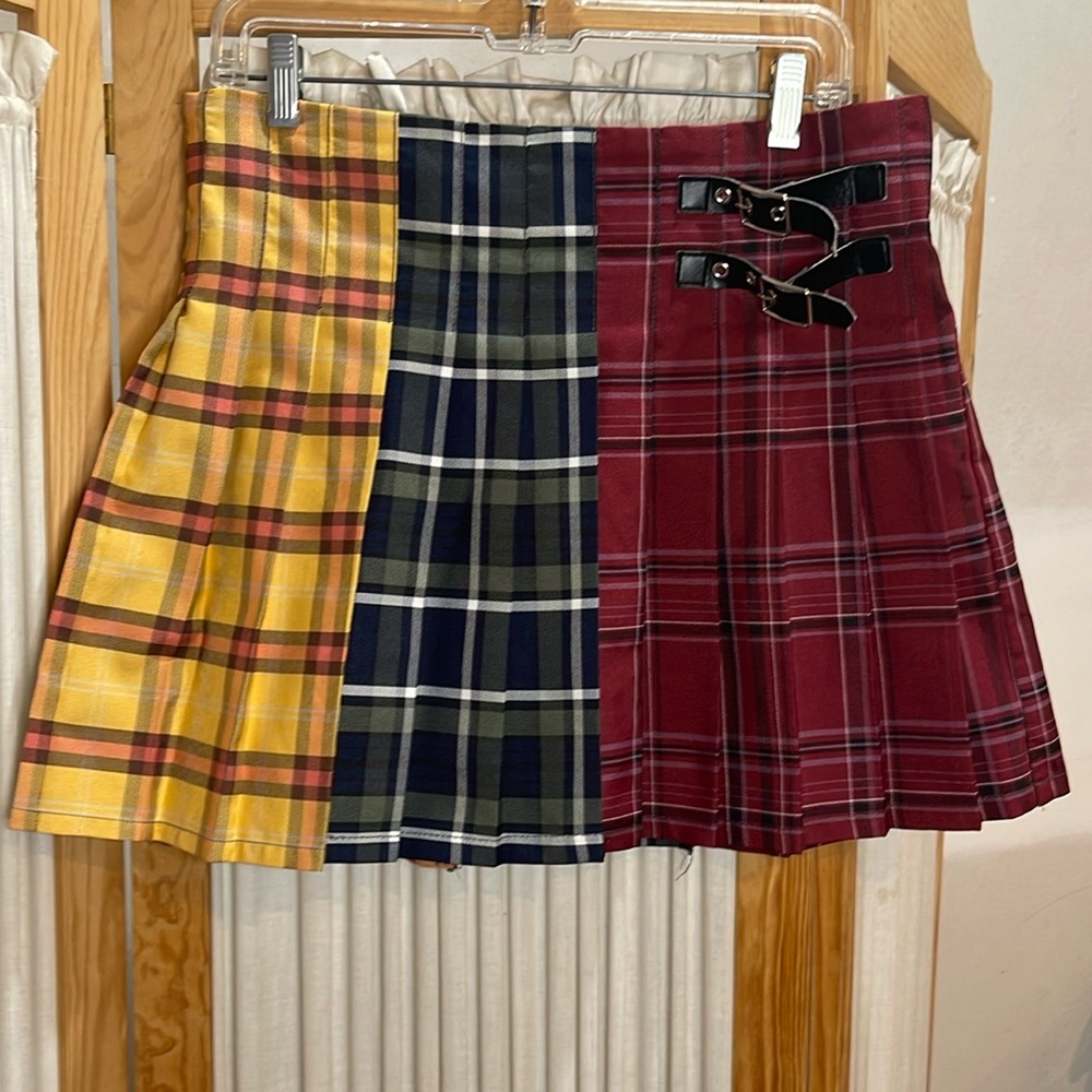Women’s multicolor plaid skirt